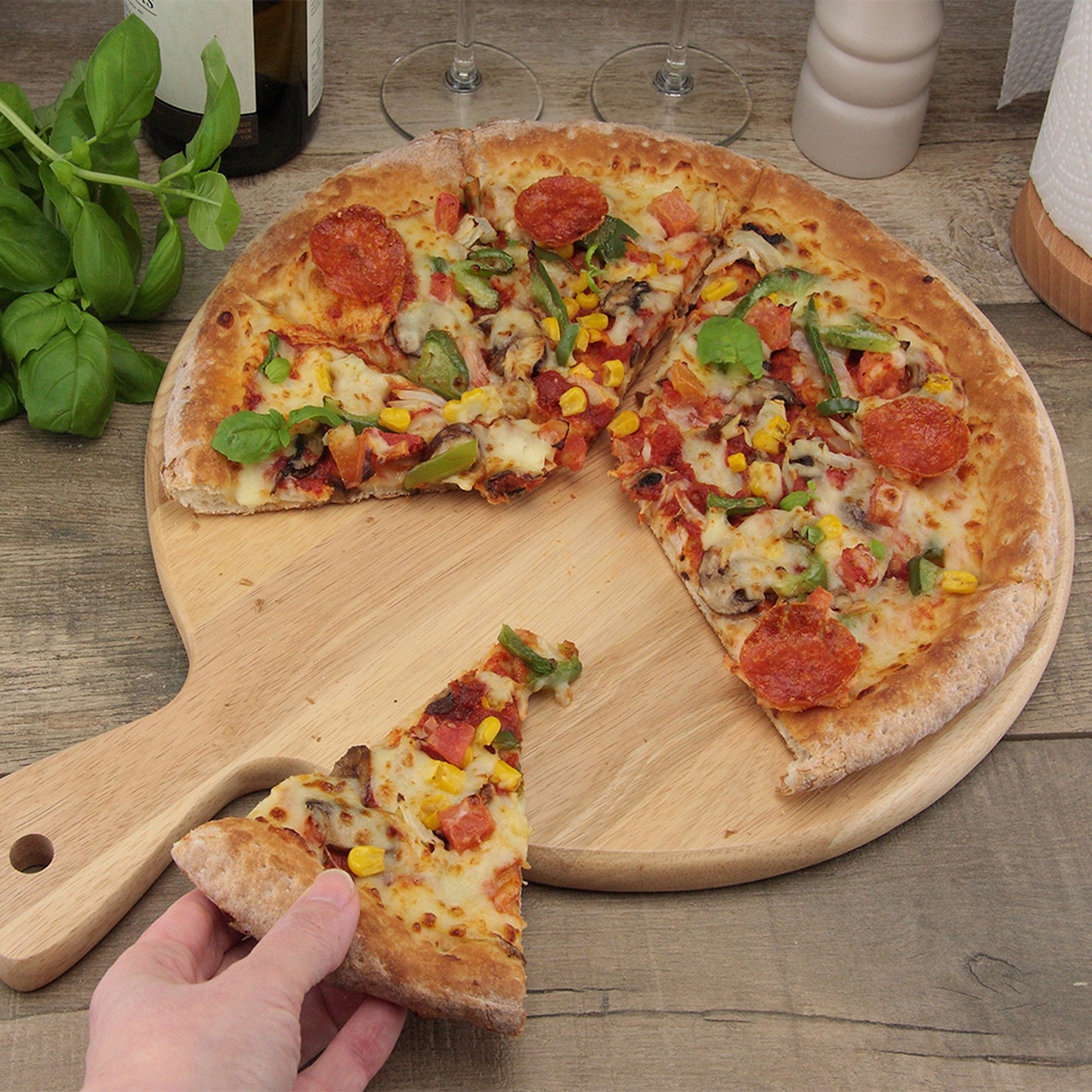 Personalised Pizza with Names, Wood Pizza board tray, Round Paddle Board, Pizza Chopping Board