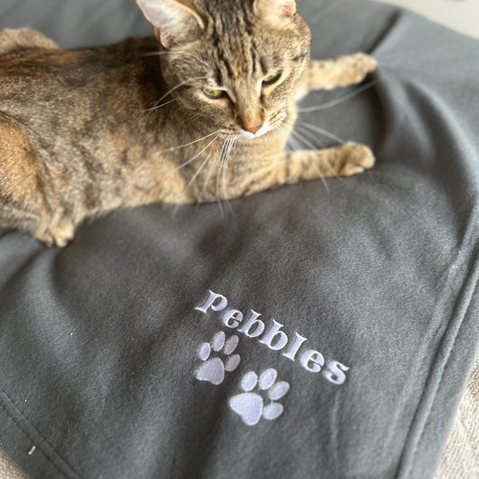 Personalised Pet  Blanket with Name, Bedding Blanket for Pet, Fleece Embroidered Cat Blanket, Paw print Gift