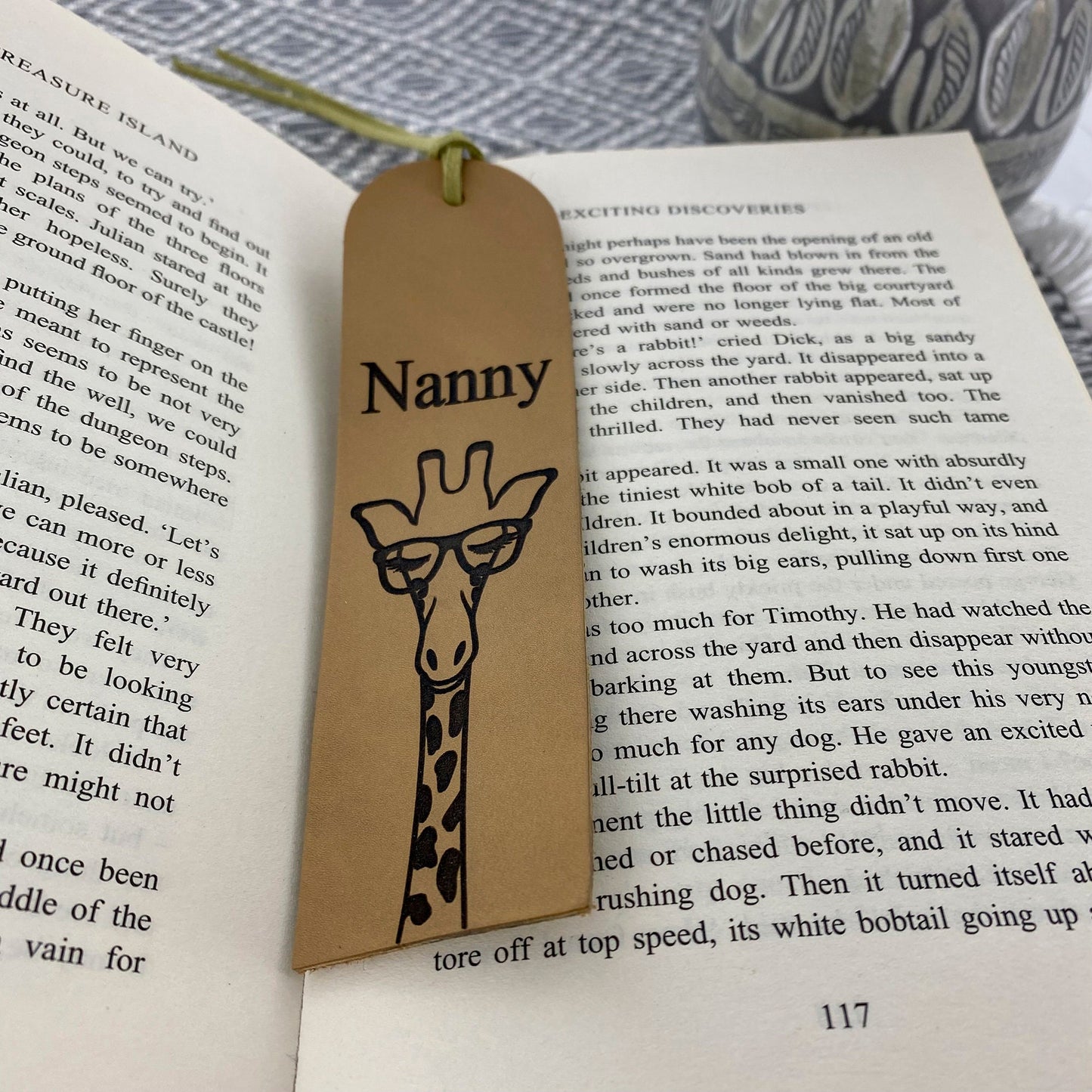 Personalised Giraffe Bookmark